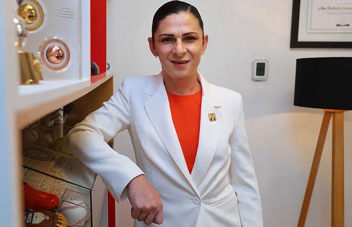 Ana Gabriela Guevara